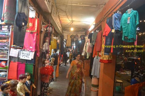 Chandpole Bazar Jaipur: How to Reach, Best Things to Do, Shopping Info