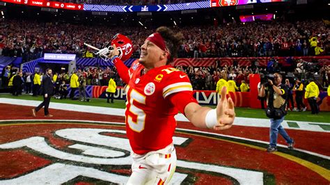 Mikey Dilullo - Journalist Profile - Intelligent Relations