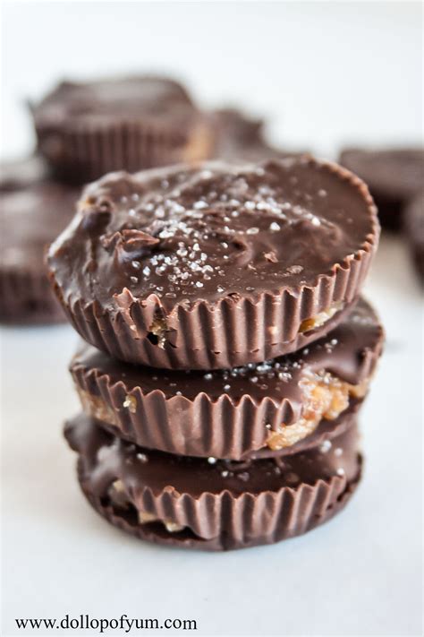 These low carb cookies are packed with dark chocolate chips and pecans all for only about one net carb each! Healthy Dark Chocolate Date Caramel Cups | Healthy dark chocolate, Chocolate, Delicious desserts