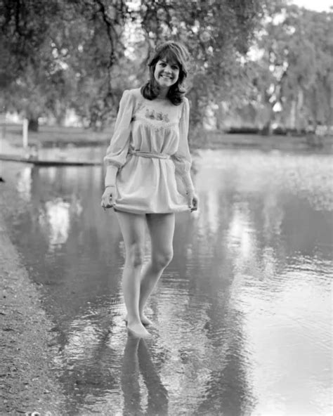 SALLY GEESON CARRY On Films 10 X 8 Photograph No 39 3 00 PicClick UK