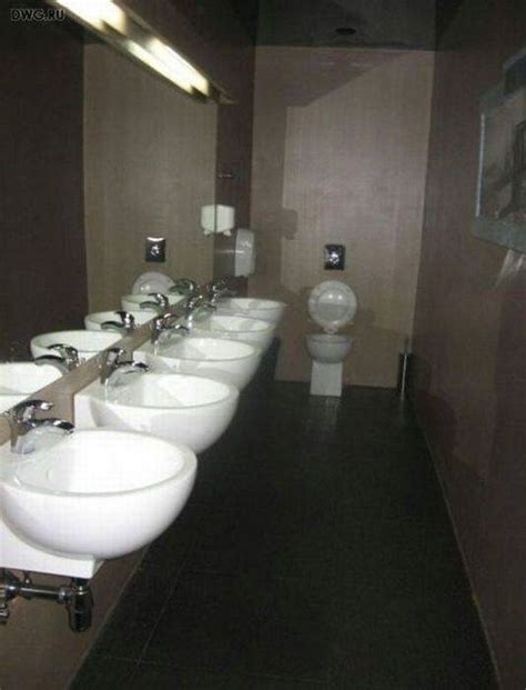 12 Weird Ridiculous And Just Plain Wrong Bathrooms Which Are Quite