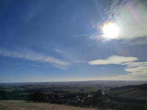 Fotoaufnahme Vom Buschberg Aus Richtung Ernstbrunn Die Sonne Versteckt