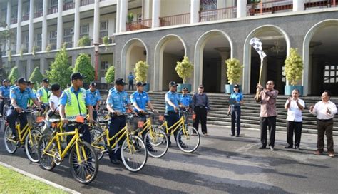 Ugm Luncurkan Patroli Skkk Bersepeda Universitas Gadjah Mada