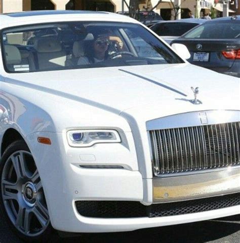 As a push present, the rapper allegedly gave the makeup mogul a $1.4 million. Kylie jenner | Rolls royce, Royce, Dream cars