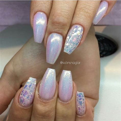 Only 2 available and it's in 10 people's carts. Holographic, iridescent, pearl, coffin shaped nails ...