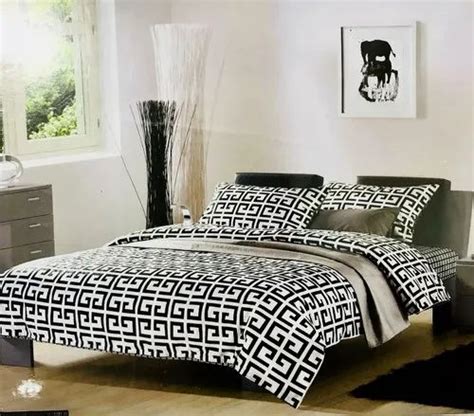 100 Cotton Black And White Bed Sheet डबल बेड की सूती चादर कॉटन डबल बेड