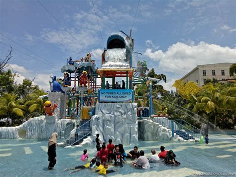 Theme park di malaysia ada banyak macamnya dan berskala internasional. 11 Taman Tema Air Paling Best Di Malaysia