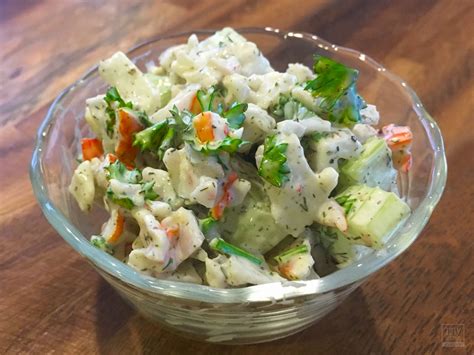 Salad greens, lemon, imitation crabmeat, light mayonnaise, green onions and 5 more. Imitation Crab Salad Recipe: How to Make it Just Like the ...