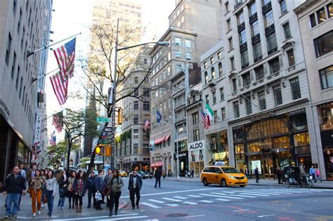 Where To Go For The Ultimate 5th Avenue Shopping Spree Tracy Kalers