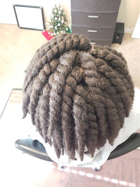 Weaves are great options for anyone looking to grow their natural hair out. Short Crochet Havana Twist 💙 AKIYIA.WEBS.COM #shortcrochethavanatwist #havanatwists #AKIYIAKELLY ...