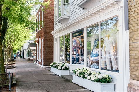 Shopping In The Hamptons 5 Best Downtown Shopping Areas Out East