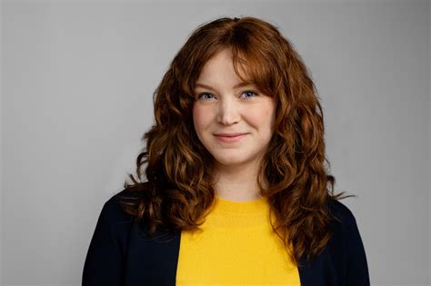 3 Elements of a Good Social Media Profile Photo - Maine Portrait Studio