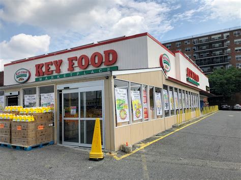 Groceries are comparable in price, but the some fruit & veggies (strawberries/avocados) aren't as fresh, or are decomposing. TOUR: Key Food Marketplace - Fresh Meadows, NY