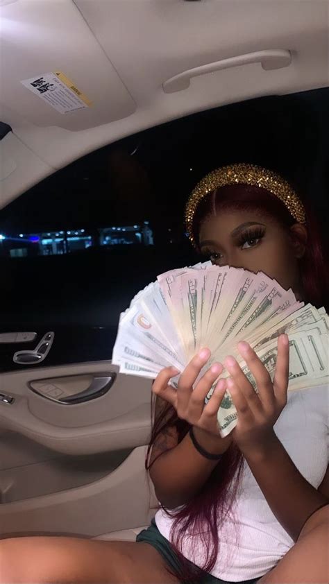 Pin By Kyaaaa On ‘f L I C K S Black Girls Holding Money Girls