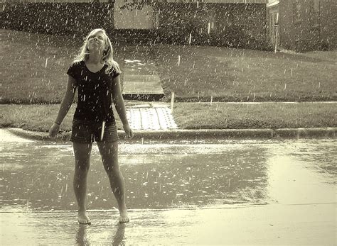 Girl In The Rain Summer Rain Rain Photography Dancing In The Rain