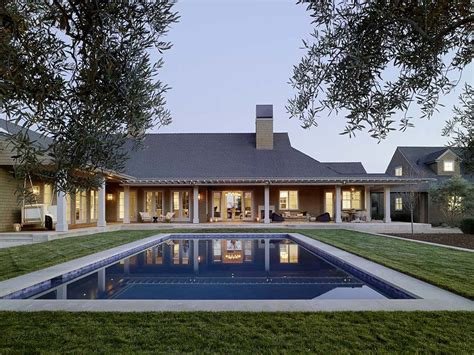 400,000+ expert wine ratings, with full reviews—tasting notes, score, price and when to drink. Traditional Napa wine country retreat with a contemporary ...