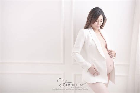 Pregnancy In White Daniel Tam