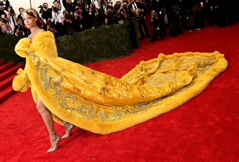 Who Wore What Met Gala Rihanna In Guo Pei A Thousand And Two Nights Coat Nick Verreos