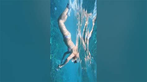 Deep Underwater Girl Swimming Bikini Girls Swimming In Underwater 119 Underwater Official