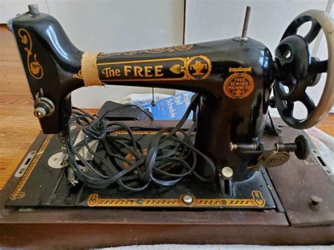 Vintage Sewing Machine By Free Sewing Machine Co Westinghouse Electric