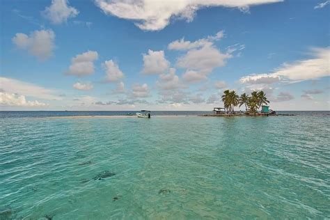 10 Most Beautiful Beaches In Belize For Your Next Caribbean Vacation