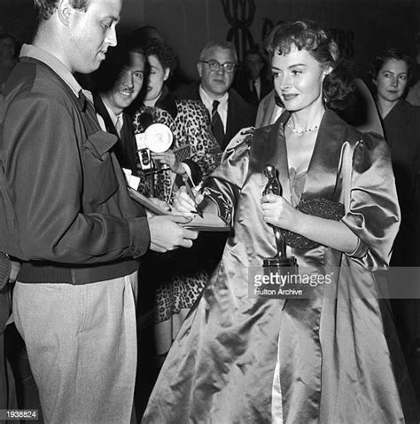 Donna Reed Show Photos And Premium High Res Pictures Getty Images