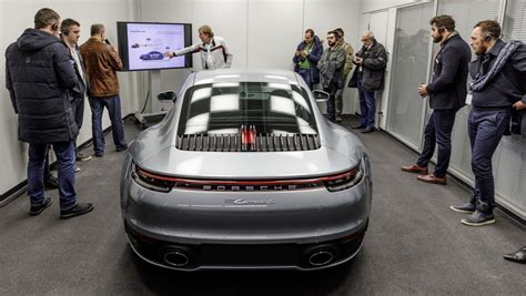 Innovative Body Production On The New 911
