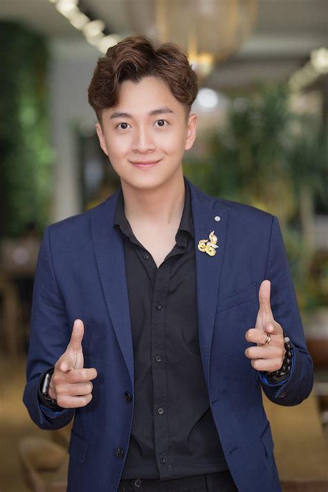 This page is about the various possible meanings of the acronym, abbreviation, shorthand or slang term: Fan "đứng ngồi không yên" với các kiểu tóc Ngô Kiến Huy