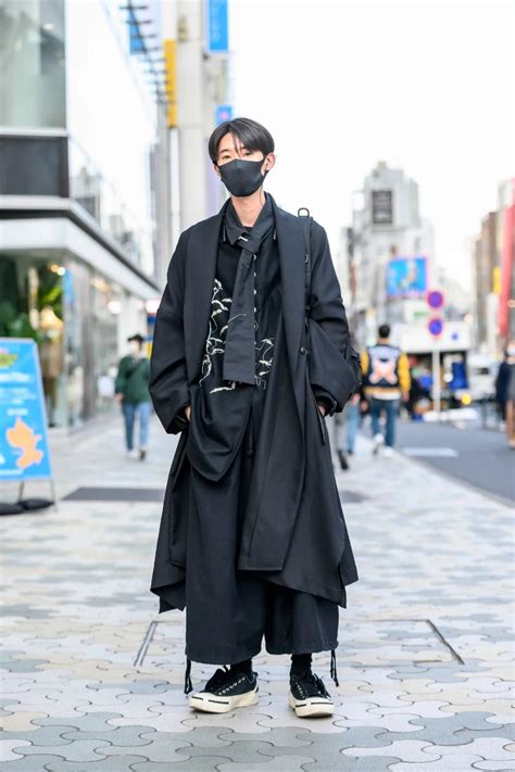The Best Street Style At Tokyo Fashion Week Fall 2021 Japan Fashion
