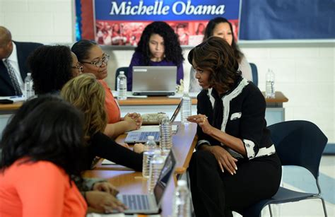 Michelle Obama Urges Students To Apply For College Aid The New York Times