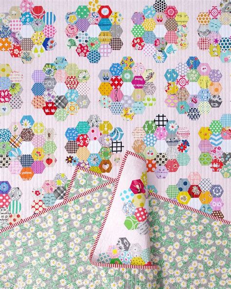 And so far i haven't found to many. Scrappy Grandmother's Flower Garden Quilt | © Red Pepper ...