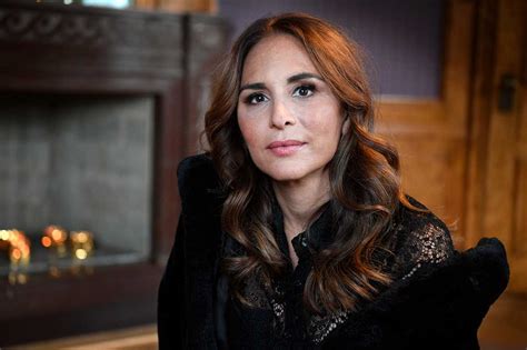 Meaning 'to defend') and ἀνήρ (anēr; Alexandra Rapaport: Coronan tog pappas liv | Aftonbladet
