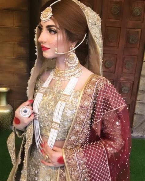 Kinza Hashmi Looking Gorgeous In Her Latest Bridal Photoshoot
