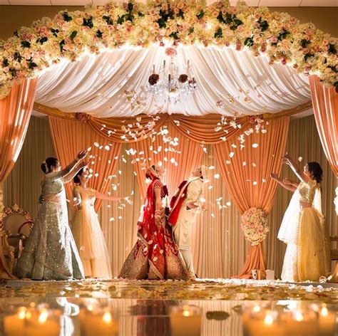Indoor Grand Indian Wedding Decorations