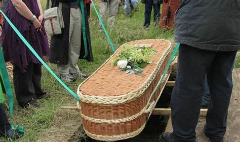 People Feared Being Buried Alive So Much They Invented Safety Coffins Uk News Uk