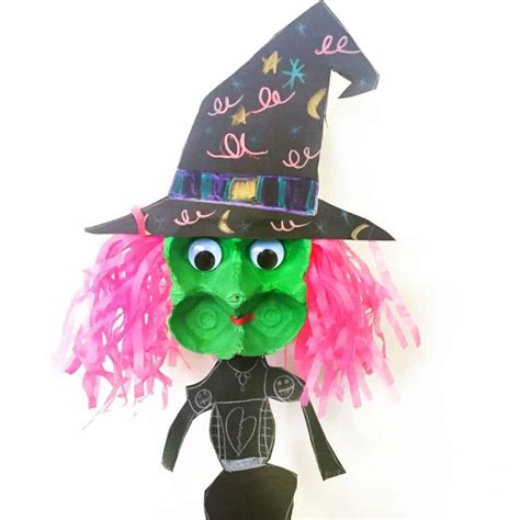 15 Spooktacular Halloween Art Projects For Kids Halloween Art