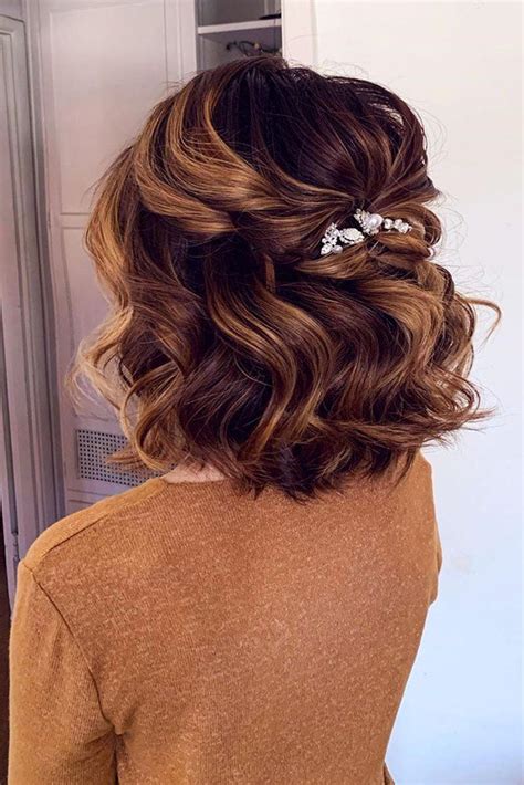 Wedding Hairstyles For Medium Length Hair Best Looks Coiffure Mariage Courts Coiffure
