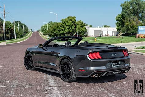 Ford Mustang GT Convertible S550 Grey Niche Misano M117 | Wheel Front