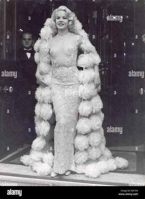 Carroll Baker At The Premiere Of Her Film The Carpetbaggers Stock
