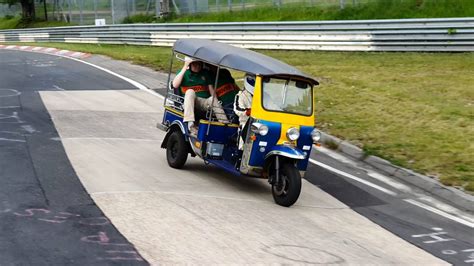 This Three Wheeled Tuk Tuk Just Set A Fantastically Sketchy 31 Minute Nürburgring Lap Record