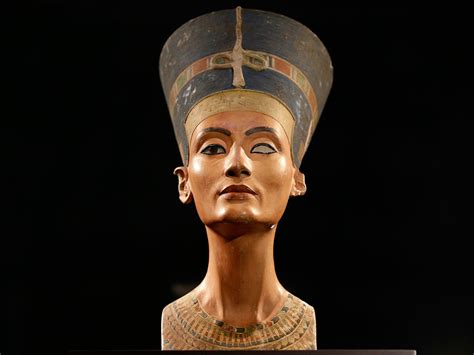 Queen Nefertiti If The Tomb Of Tutankhamuns Mother Has Been Found