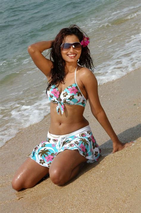 Telugu Cinema Wallpapers Actress Dimple Chopda Hot Bikini Photos Spicy Stills