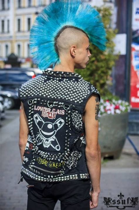 Pin By Andras Novak On Punk Punk Looks Punk Fashion Punk Guys