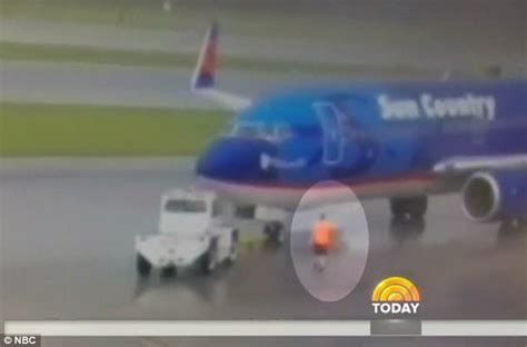 florida airport worker was struck by lightning daily mail online