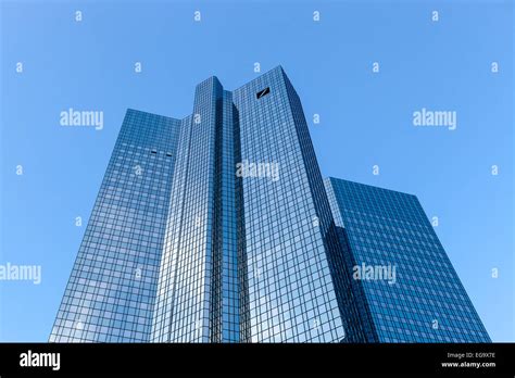 Deutsche Bank Germany Sign Hi Res Stock Photography And Images Alamy