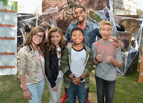 Apple Store Soho Presents Meet The Cast Nickelodeons Game Shakers
