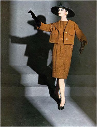 Isabella Albonico In Rust Tweed Suit Of Wool And Mohair By Zelinka