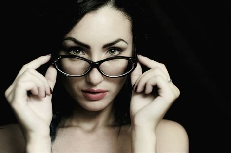 Women Black Background Women With Glasses Face Portrait Wallpaper Coolwallpapers Me