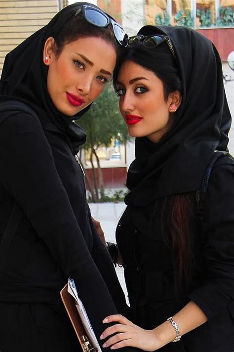 Beautiful Iranian Women In Traditional Clothing