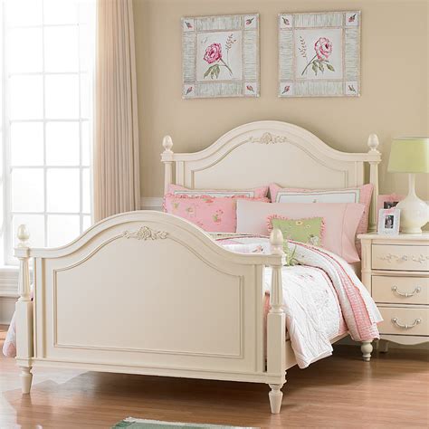 They just put their toys into the lightweight plastic boxes and then from baby to teens, you can find a lot of coordinated kids' bedroom furniture and more. Stanley Kids Bedroom Furniture - Decor Ideas